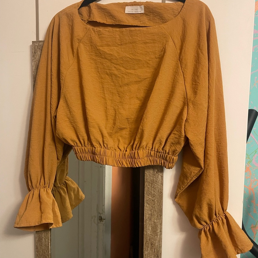 Oak and Fort Mustard Top with Flared Sleeves